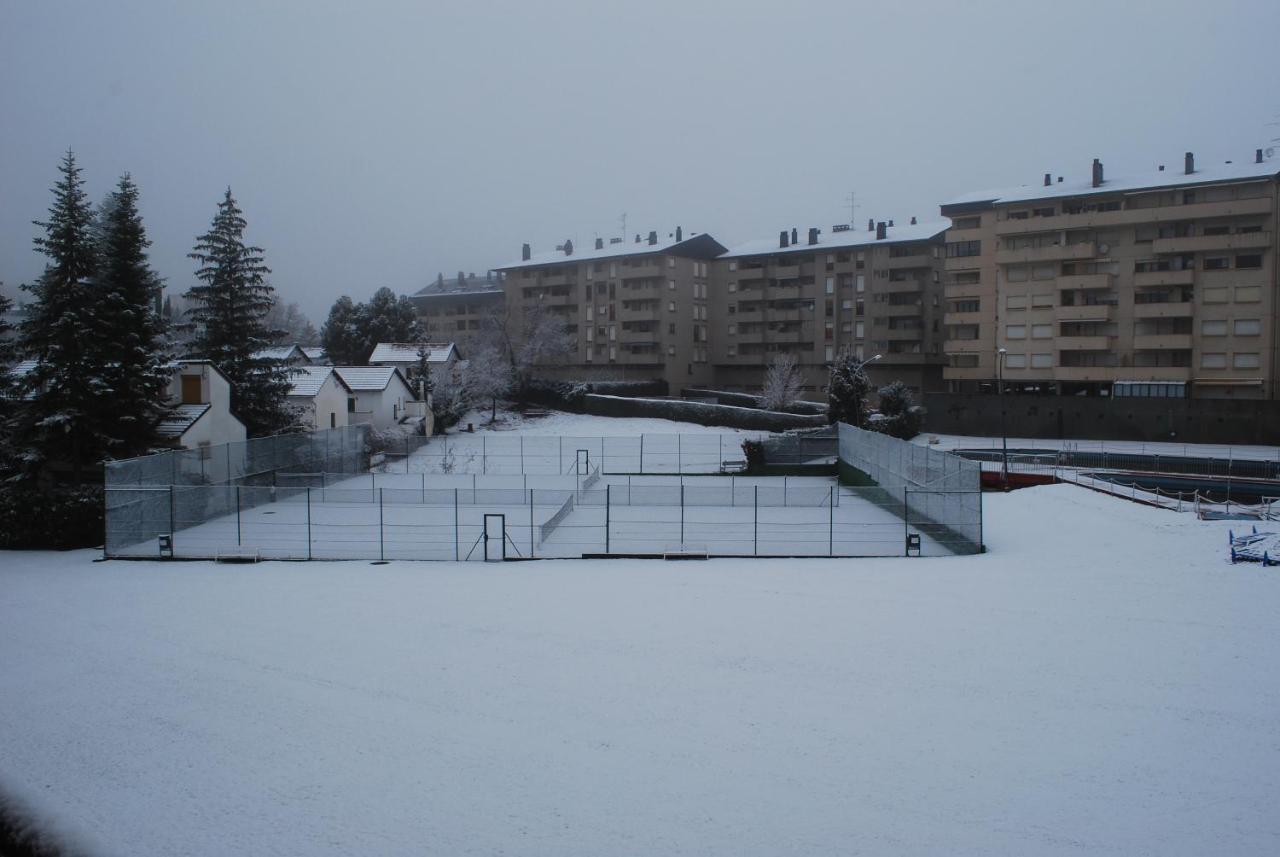 Apartament Apartamento Aticoroel Jaca Zewnętrze zdjęcie